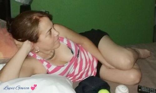 Bonita007 Lauris Valle taking a selfie