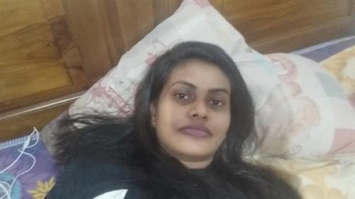 Wesa isuri showing her boobs and pussy she want big cocks