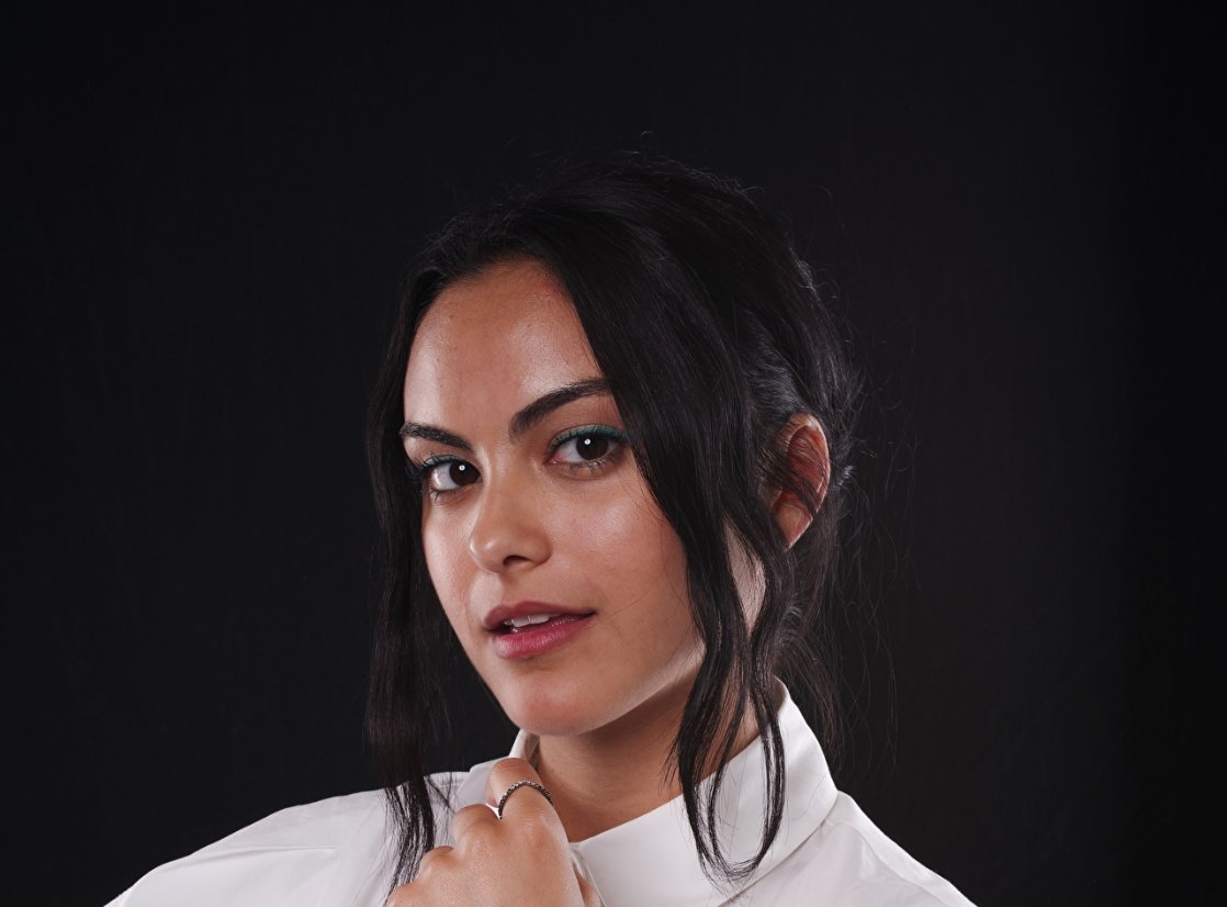 Camila Mendes
