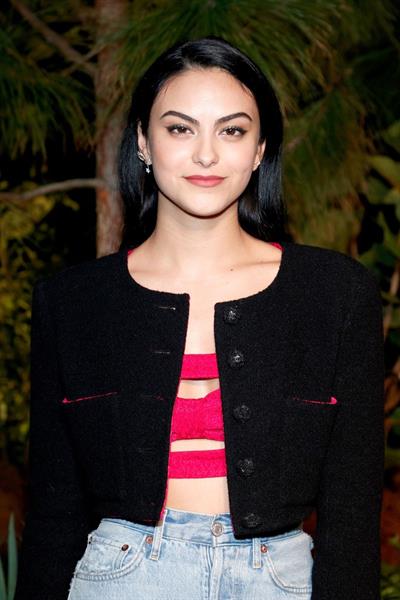 Camila Mendes