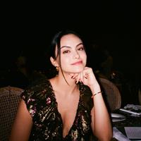 Camila Mendes