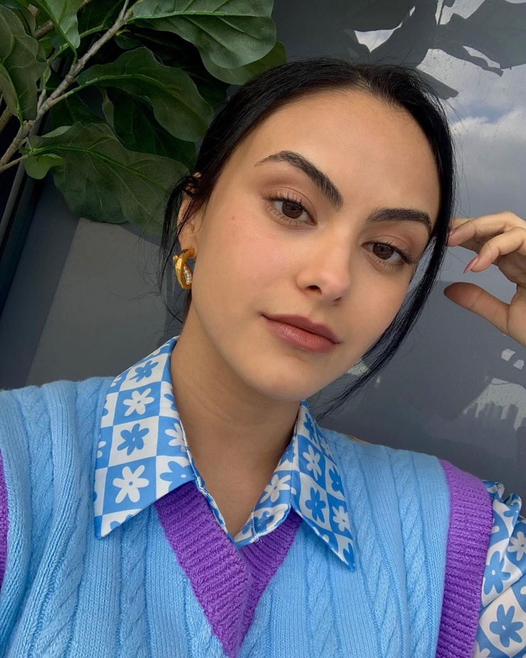 Camila Mendes