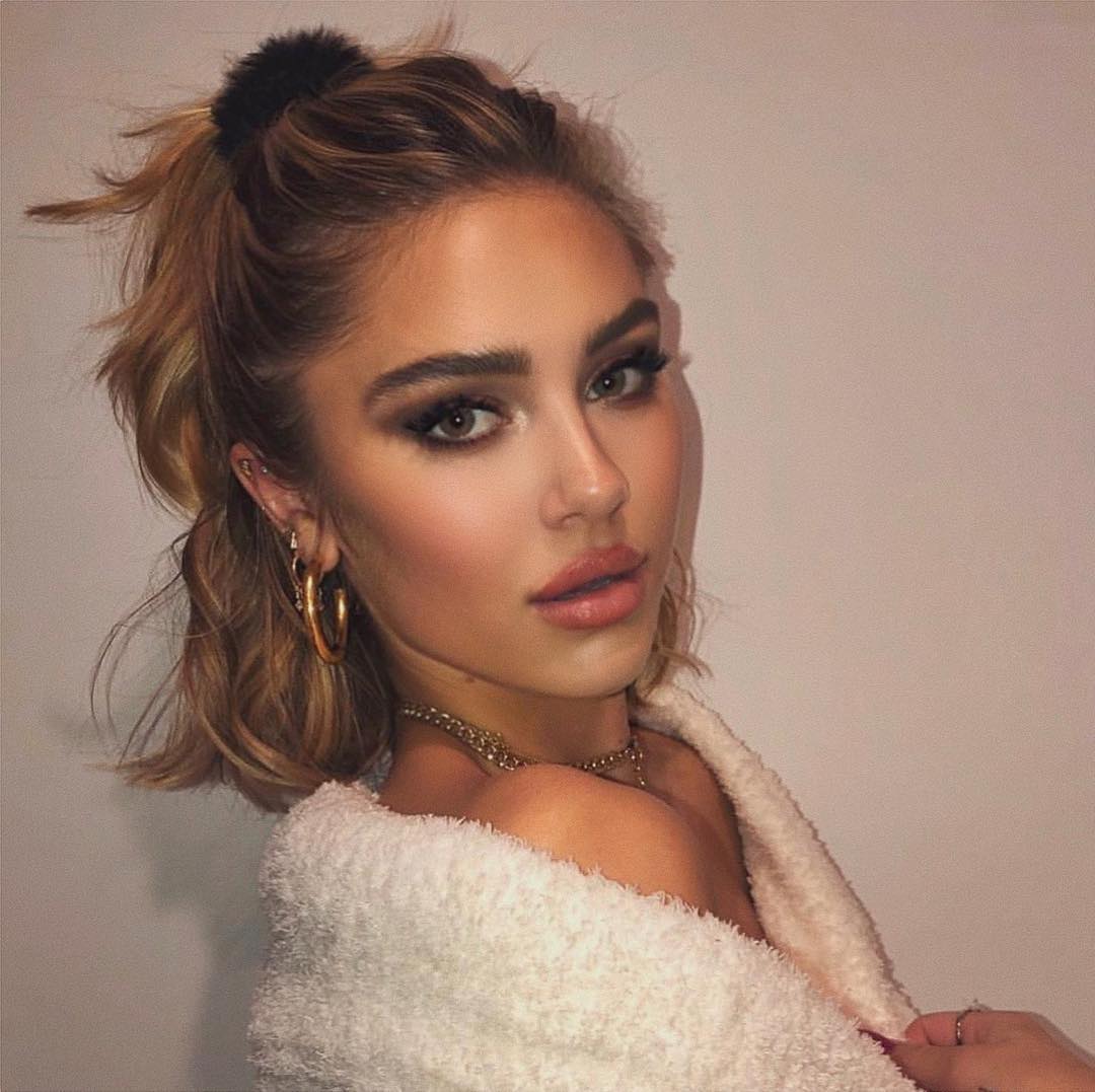 Delilah Belle Hamlin