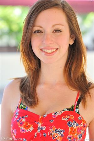 Victoria outdoor striptease