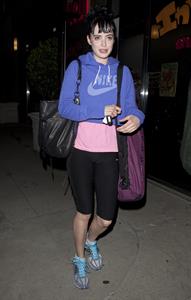 Krysten Ritter - Wearing spandex leaving Moshka Yoga LA in Los Angeles (May 29, 2012)