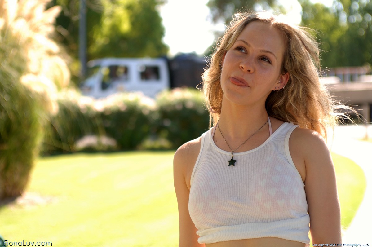 Fiona Luv flashes her tits in public