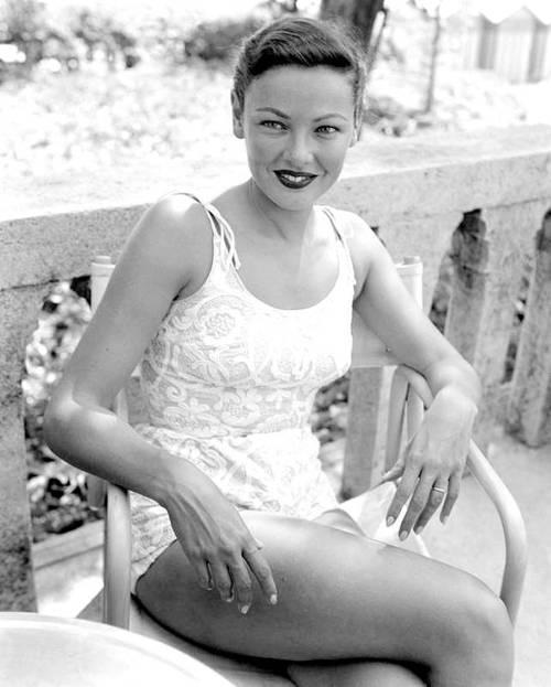 Gene Tierney in a bikini