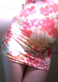 Natalie Teth taking a selfie