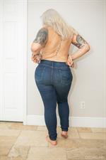Blondie's Tight Jeans