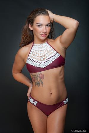 Jocelyn Joyce Nude Pictures Jocelyn's Bikini