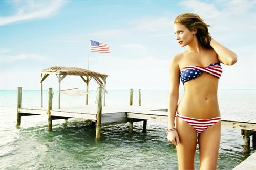 Hannah Jeter in a bikini