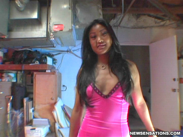 Asian siren gets double dicked