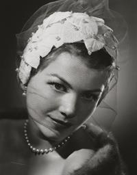 Anne Baxter