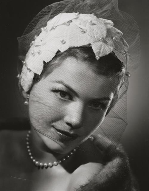 Anne Baxter