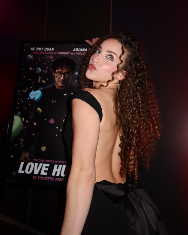 Sofie Dossi