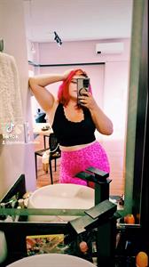 Hi! I provide massage, body scrub, waxing and extras incalls and outcalls in Zurich. For outcalls outside of the city will have to be booked as a minimum 3 hour service and upfront booking of the return ticket from my place to yours. WhatsApp me for the prices 0778064368