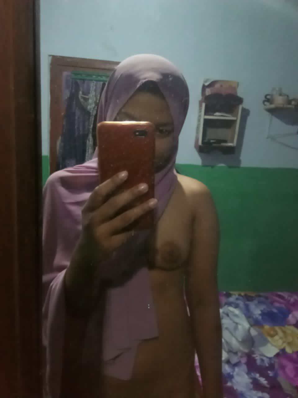 Lailatul Fitria - breasts