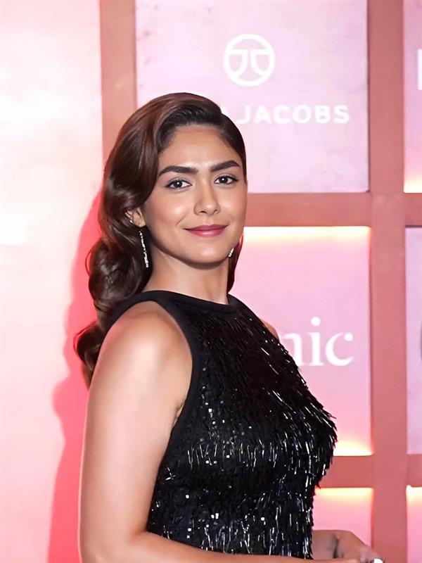 Mrunal Thakur