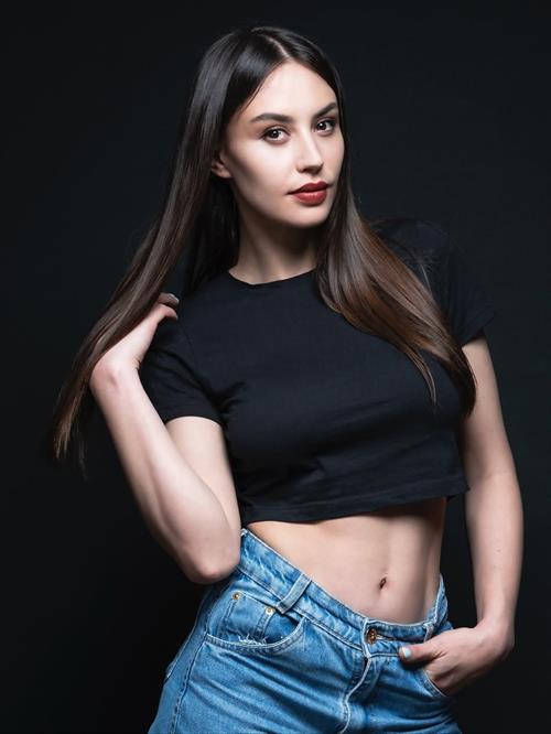 Claudia Arce