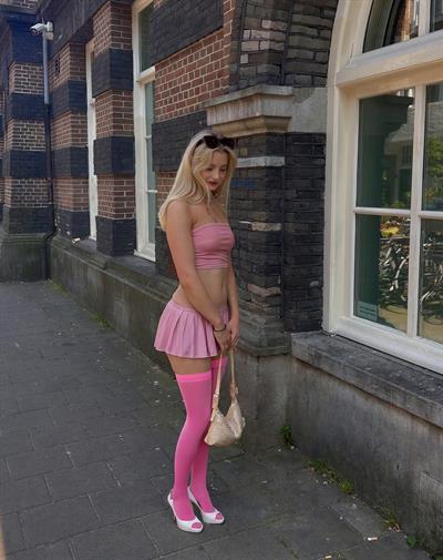 Dutch prostitute slut, lauralemon2001 lauralemon96 dalailemon