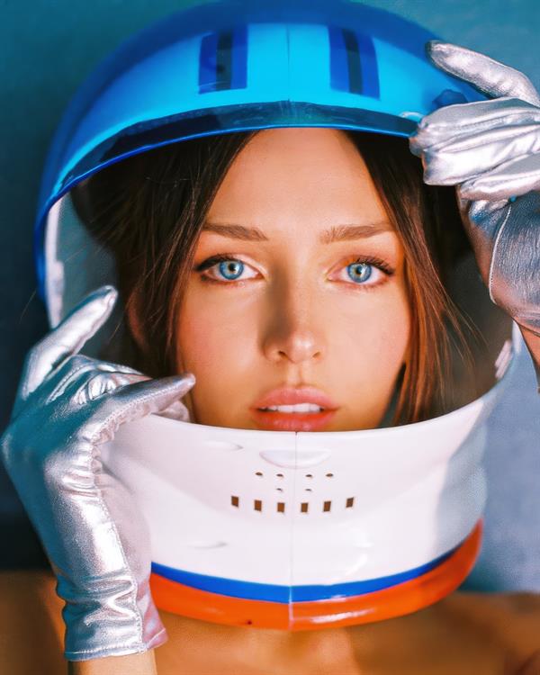 Space Hottie