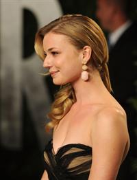 Emily VanCamp