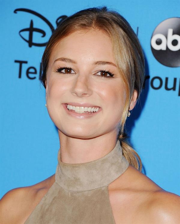 Emily VanCamp