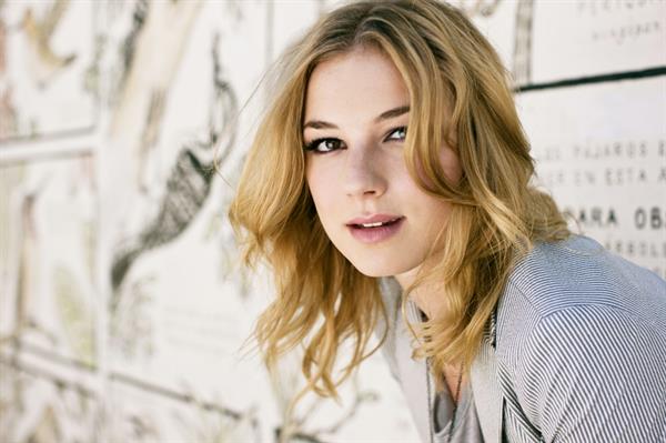 Emily VanCamp