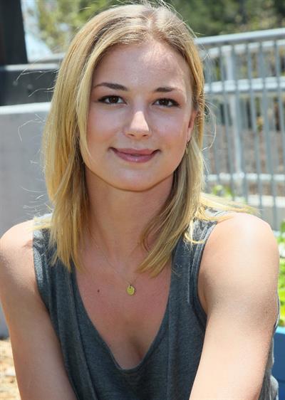 Emily VanCamp