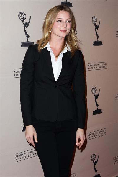 Emily VanCamp