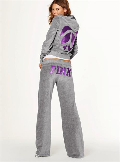 Behati Prinsloo - ass