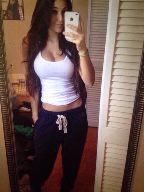 Angie Varona taking a selfie