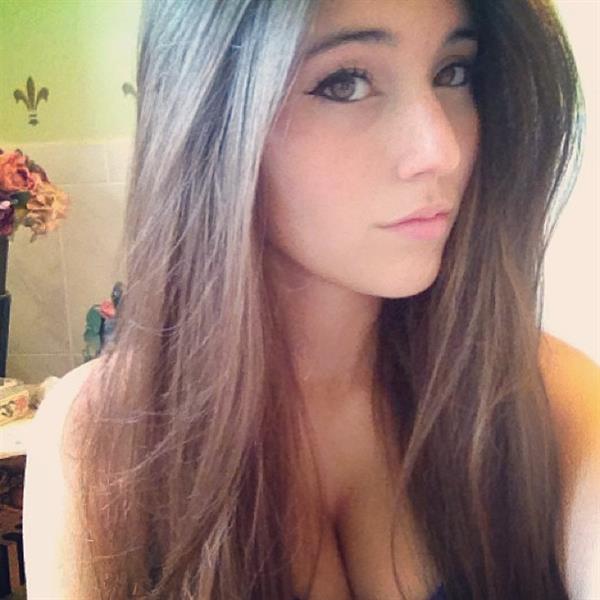 Angie Varona taking a selfie