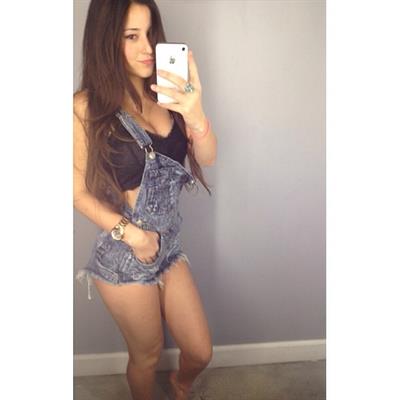 Angie Varona taking a selfie