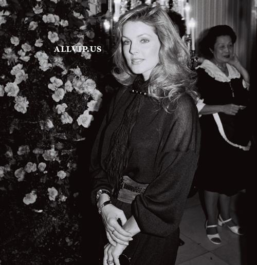 Priscilla Presley