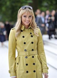 Suki Waterhouse