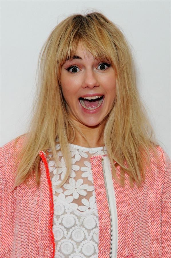 Suki Waterhouse