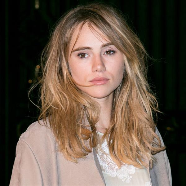 Suki Waterhouse