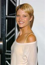 Nicki Aycox
