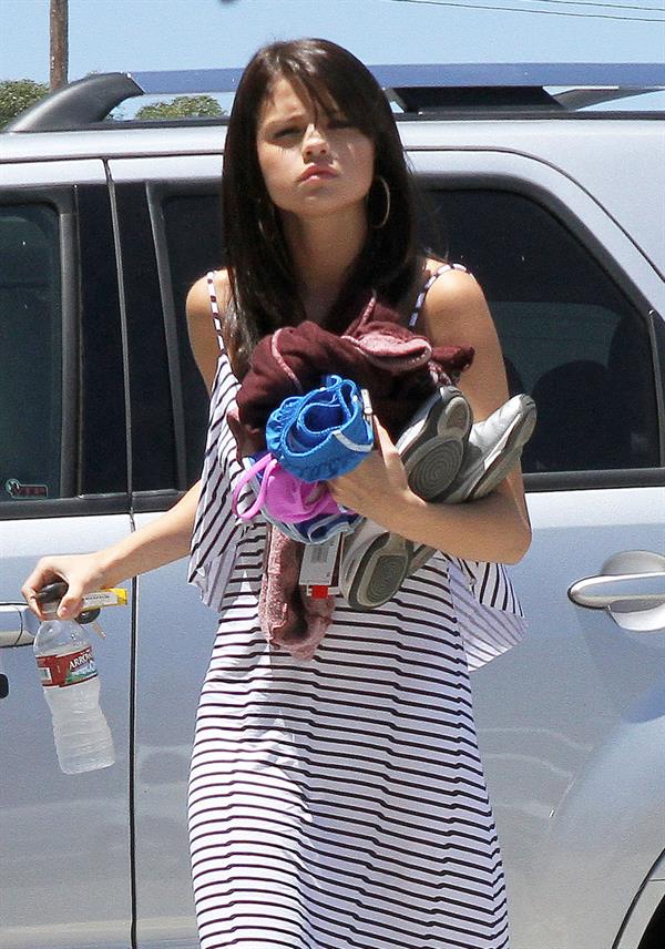 Selena Gomez arrives at studio in Van Nuys on July 18, 2011 