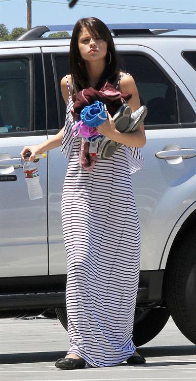 Selena Gomez arrives at studio in Van Nuys on July 18, 2011 