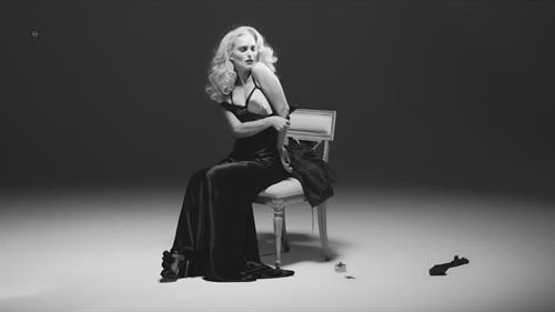 Natalie Portman in lingerie