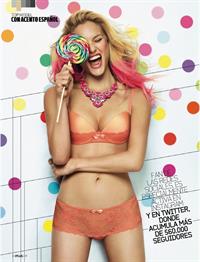 Bar Refaeli in lingerie