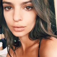 Emily Ratajkowski
