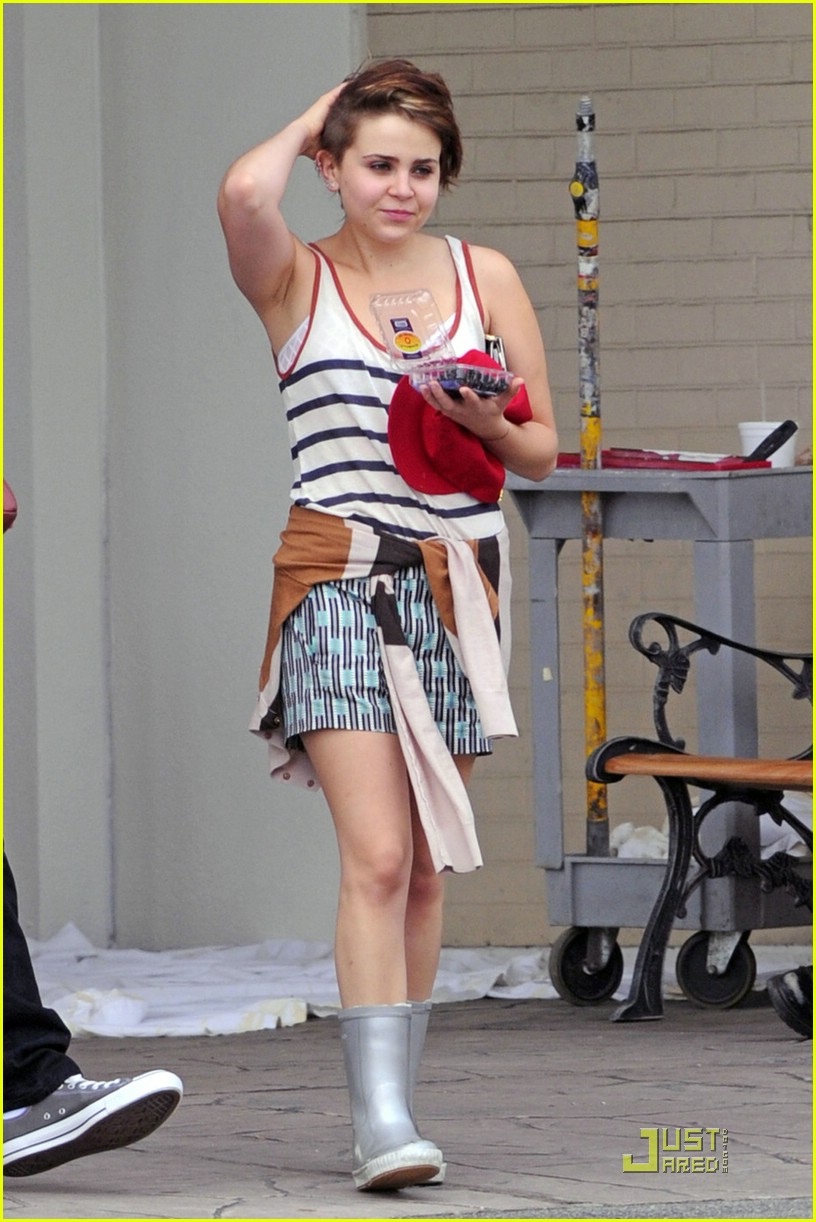 Mae Whitman