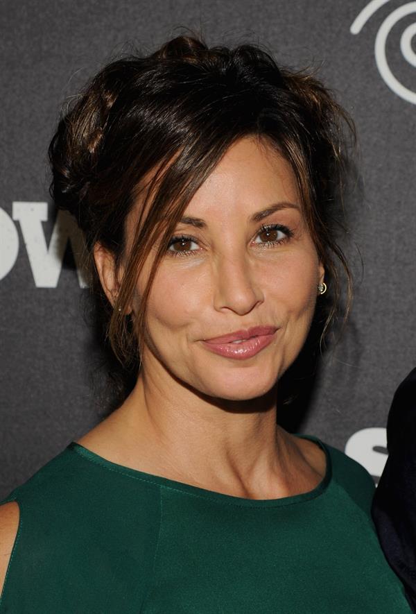 Gina Gershon