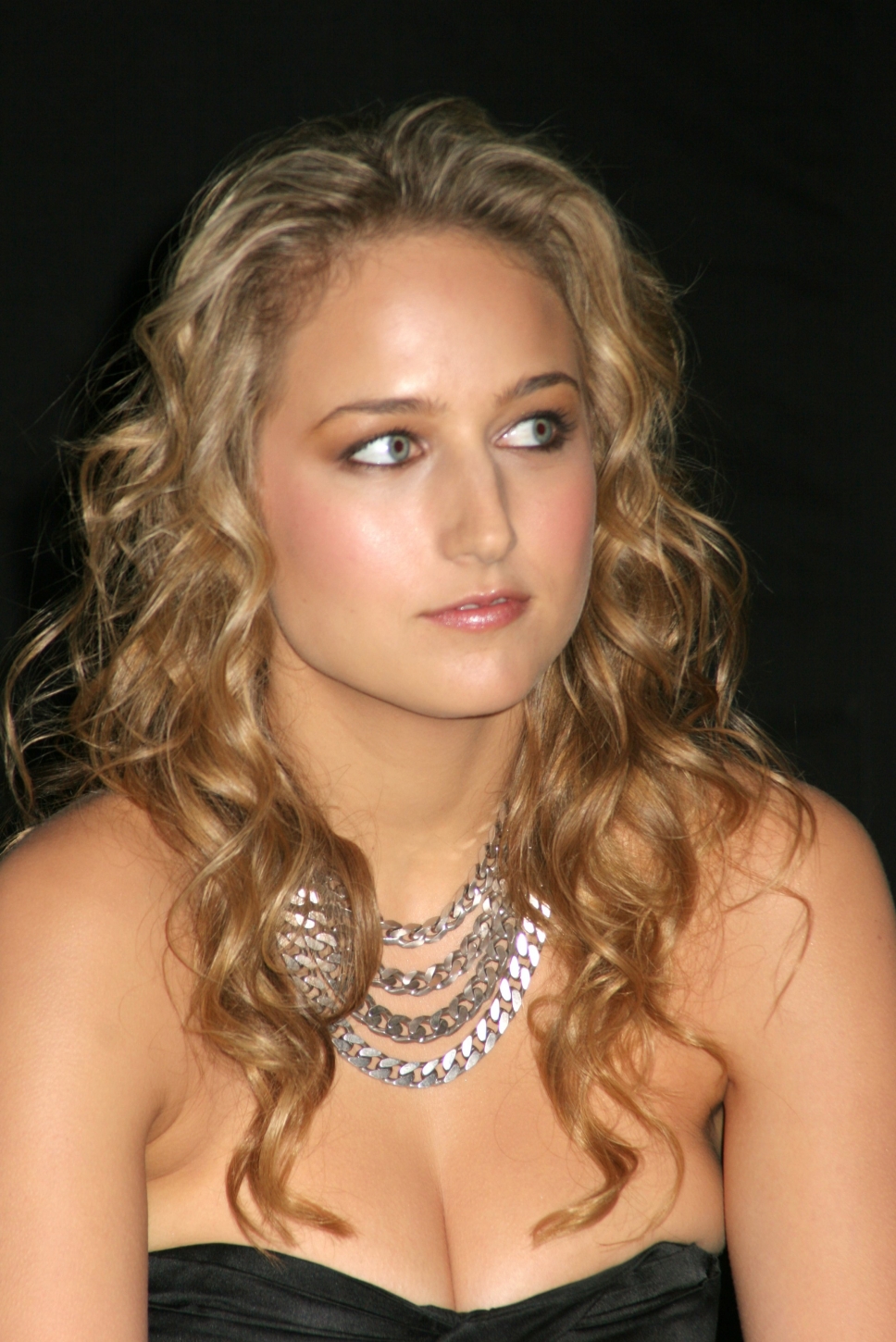 Leelee Sobieski