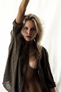 Samantha Cannon for P Magazine by Nat Lanyon