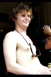 Evan Peters