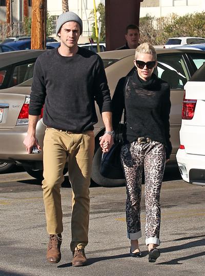 Miley Cyrus at Starbucks in Toluca Lake 12/22/12 
